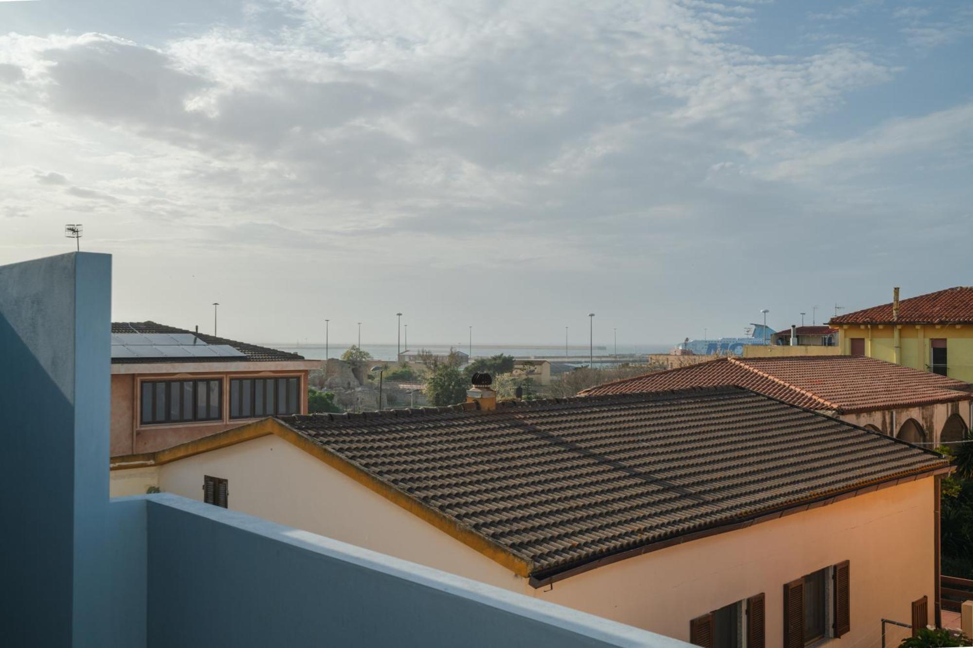 Il Faro Apartment Porto Torres Exterior foto